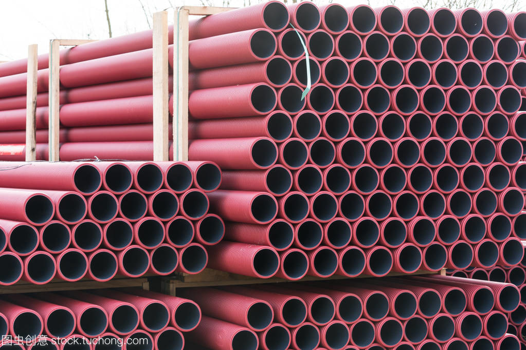 堆叠式塑料管材与板材的科学存储与管理